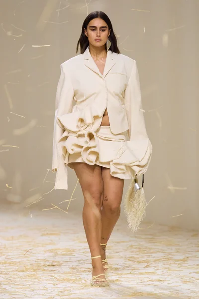 Look 4